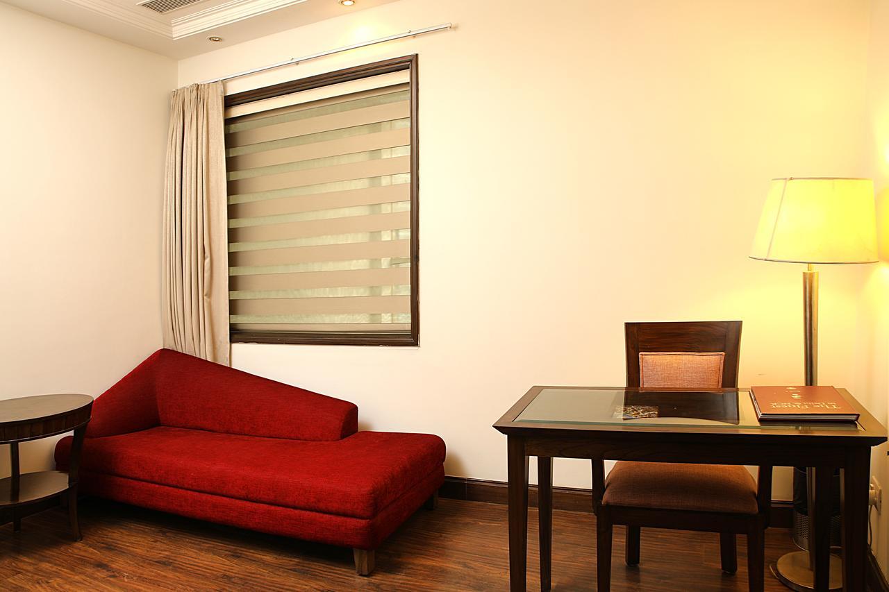 Inde Hotel Signature Tower Gurgaon Zewnętrze zdjęcie