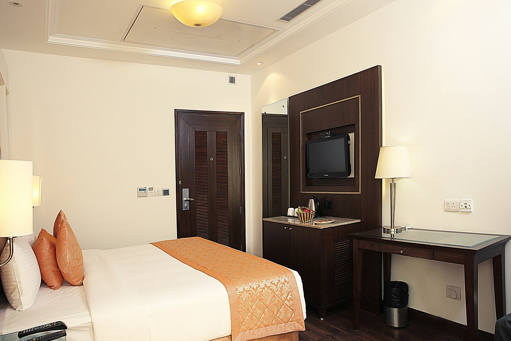 Inde Hotel Signature Tower Gurgaon Zewnętrze zdjęcie